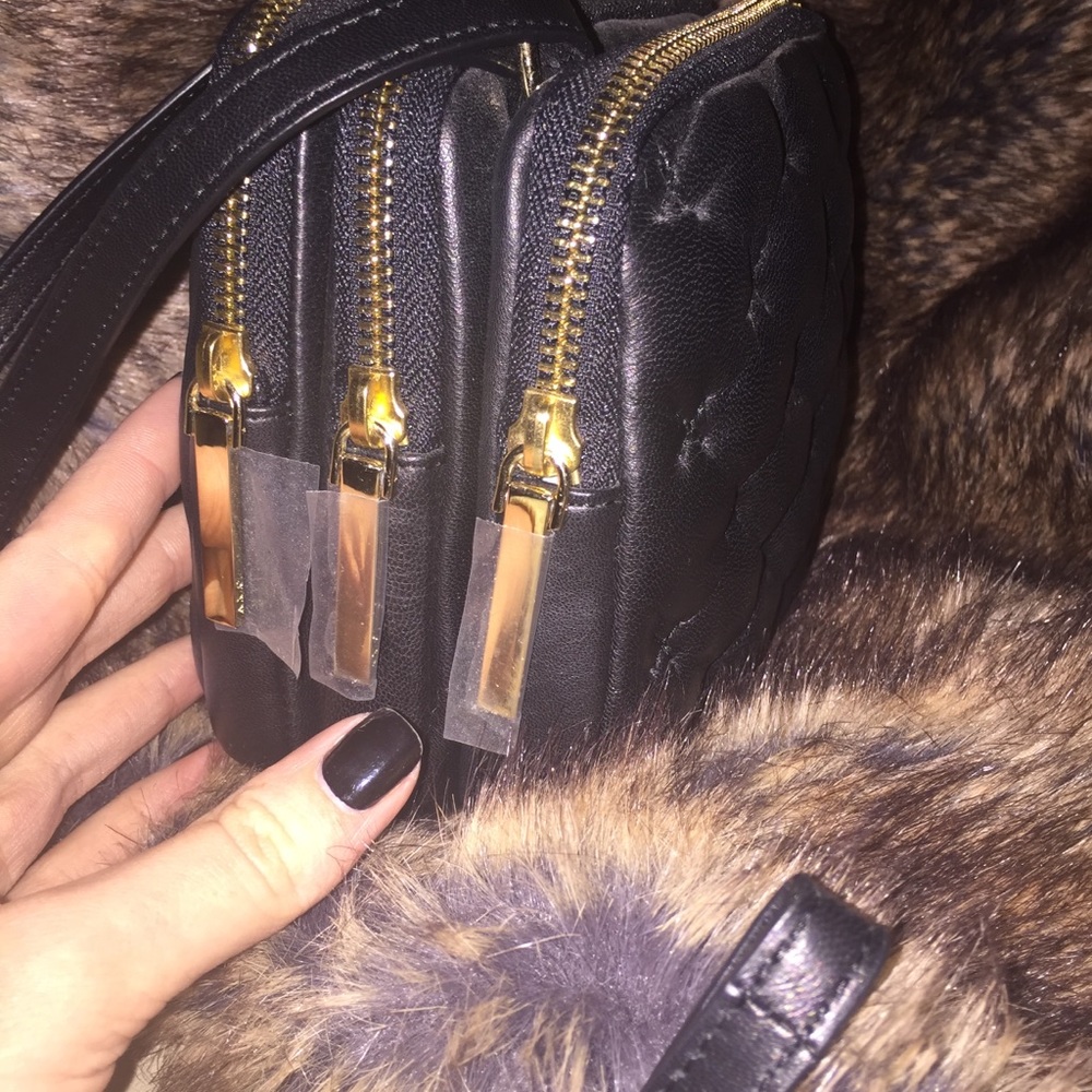 A.L.C. black tufted bag - Picture 4 of 8